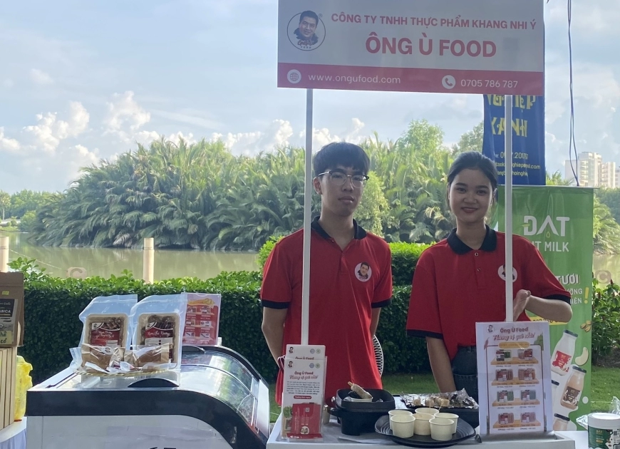 ÔNG Ù FOOD -  HỘI CHỢ PHÚ MỸ HƯNG - Q7 -- 2024 ! 