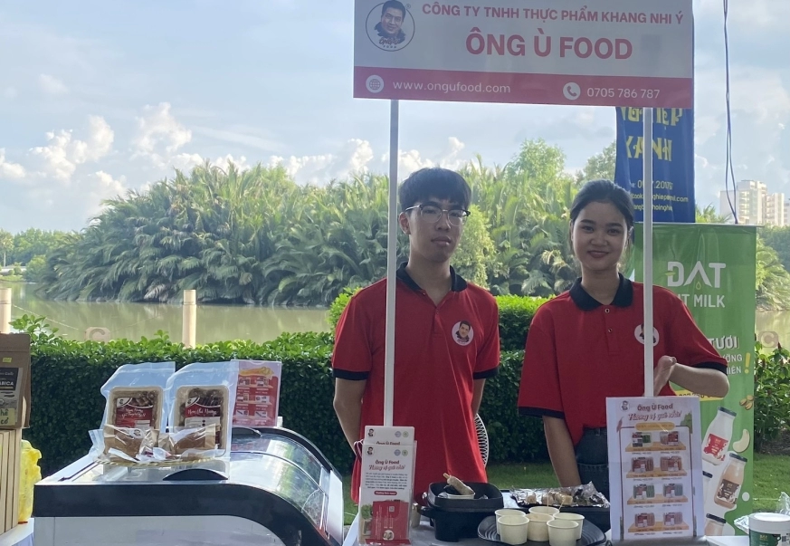 ÔNG Ù FOOD -  HỘI CHỢ PHÚ MỸ HƯNG - Q7 -- 2024 ! 