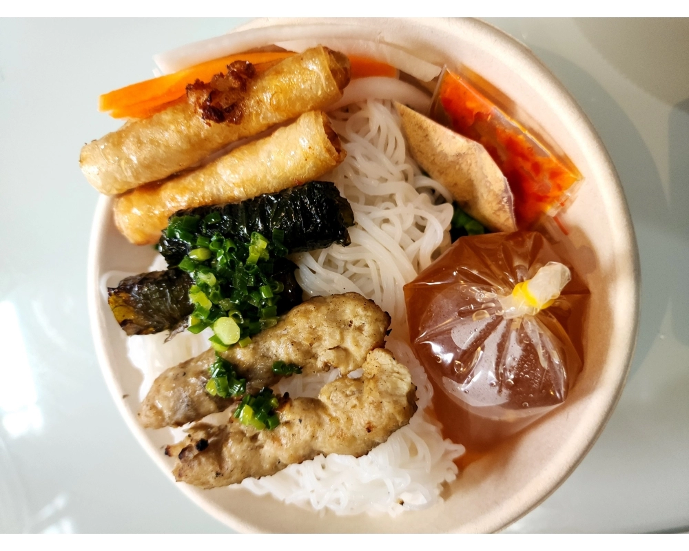 Ong U Mix & Match Spring Rolls